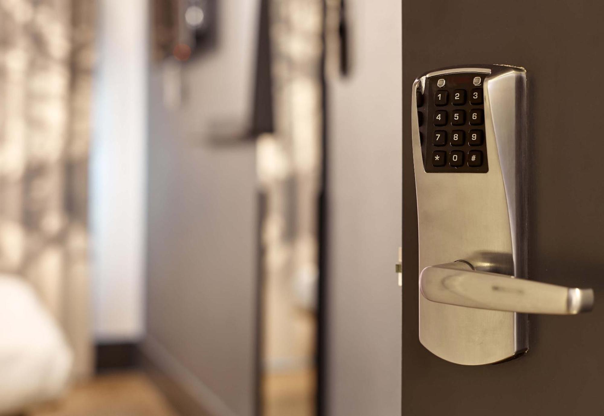 B&B Hotel Grenoble Centre Verlaine Екстер'єр фото