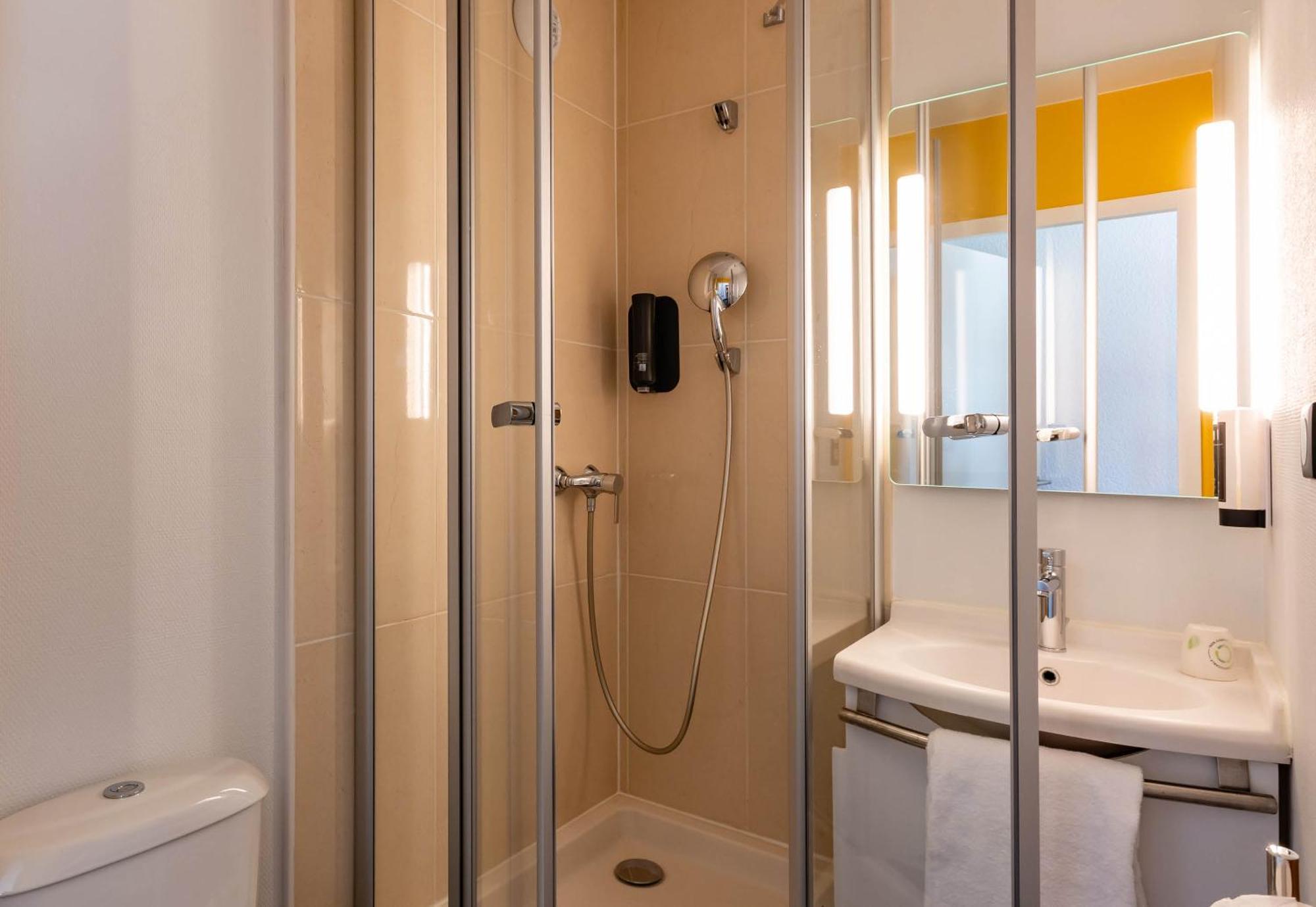 B&B Hotel Grenoble Centre Verlaine Екстер'єр фото